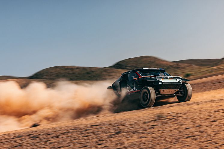 The Dacia Sandriders strikes gold with Morocco 1-23.jpg