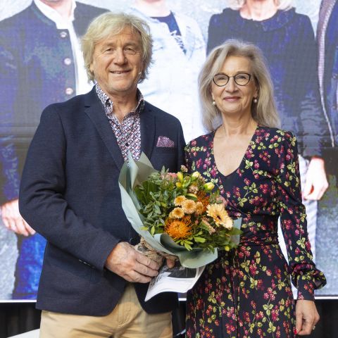Bernadette Spinnen verabschiedet Uwe Wanger (ehem. Vorstand bcsd).jpg