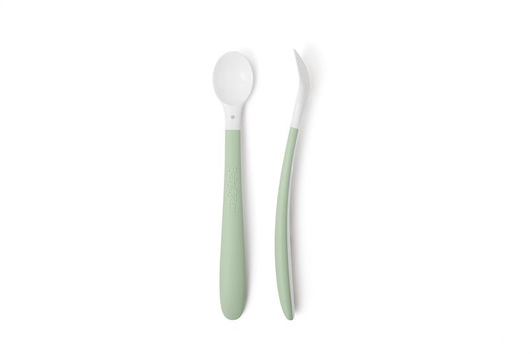 073003-feeding-spoon-powder-green-2-pack-product-babybjorn-01.tif