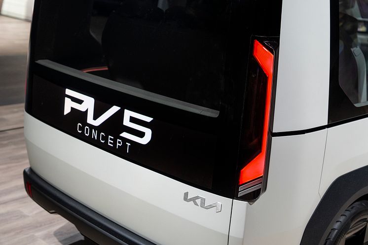 kia-pbv-pv5-iaa-24-static-highres005.jpg