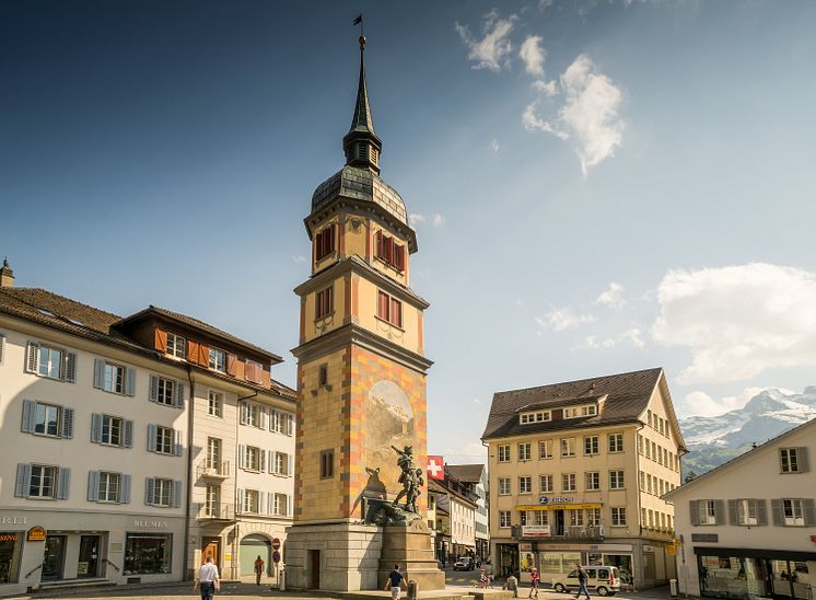 Wilhelm_Tell_Monument_Altdorf_copyright