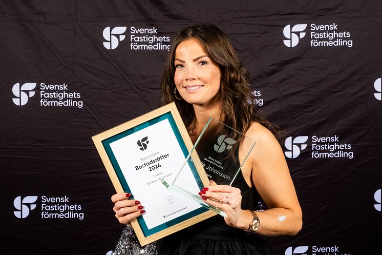 Emelie Johansson.jpg