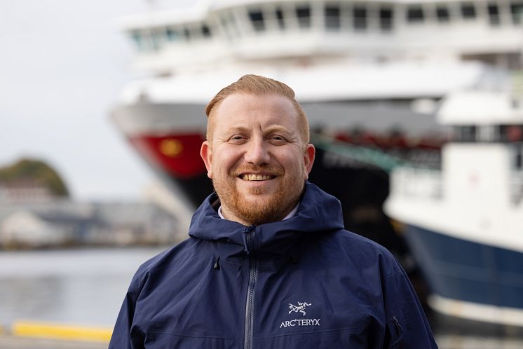 Andre_Pettersen_Hurtigruten_158411_B_Photo_Espen_Mills_Hurtigruten.JPG