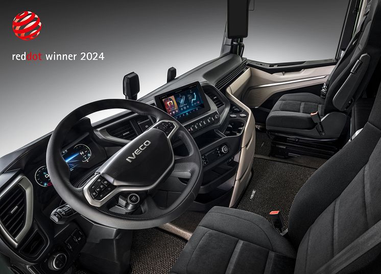 IVECO S-Way Red Dot Winner Award 2024_interiors.jpg