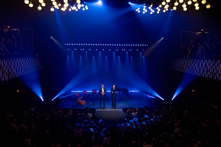 20 år med KPP 2024_salen og parret.jpg