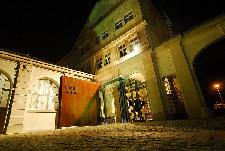 HM_Museum bei Nacht_Foto Hoesch-Museum.jpg