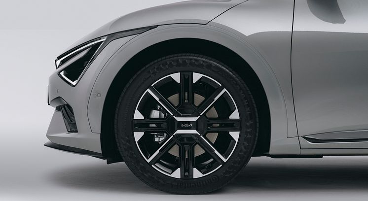 kia-new-ev6-my25-wolf-grey-studio-static-highres-12.jpg