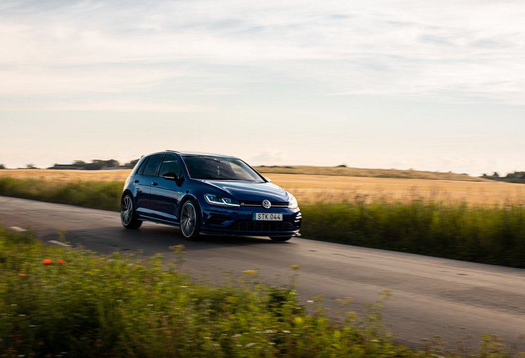 volkswagen-golf.png
