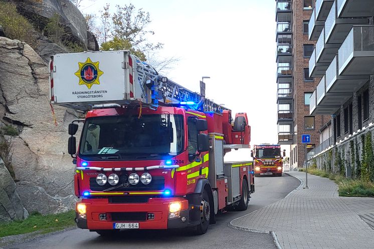 brf-kronjuvelen-brandövning-brandbilar.webp