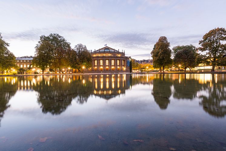 Stuttgart_Staatstheater_.jpg