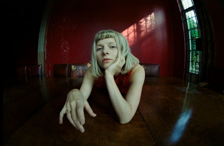 AURORA PRESS PHOTO 3 (1).jpg