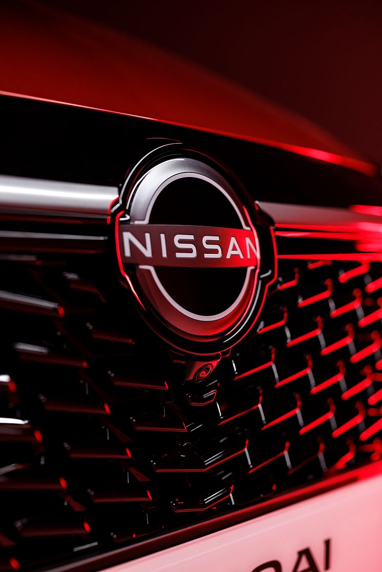 Front grill Qashqai.jpg