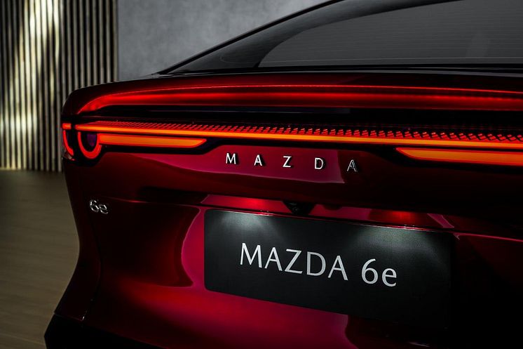 Mazda6e Takumi Plus