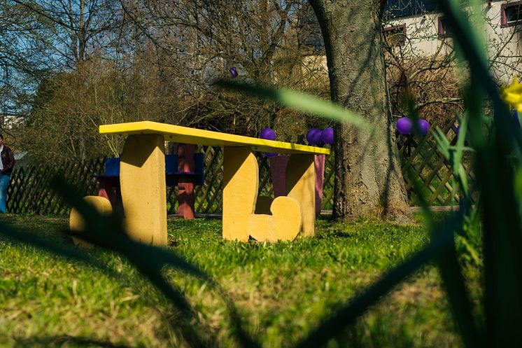 PP_Neukirchen_1_Maruša Sagadin, Schlechte Laune ohne Kiosk und Küche (Juliana Three-Legged), 2020, Courtesy Maruša Sagadin (c) Mark Frost.jpg