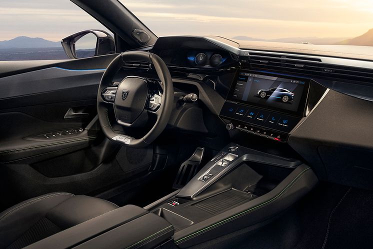 PEUGEOT_E408_2405CV_300.jpg