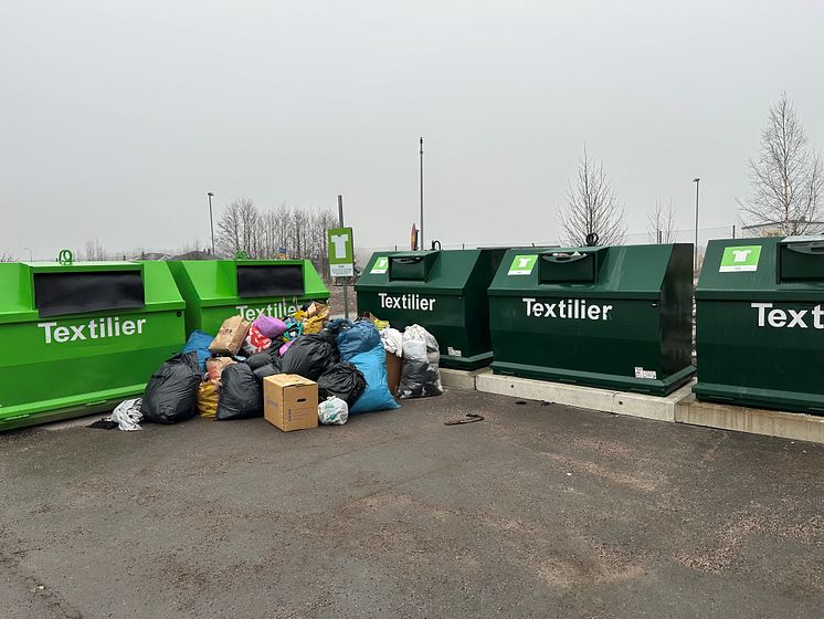 Textil till återvinning.jpg