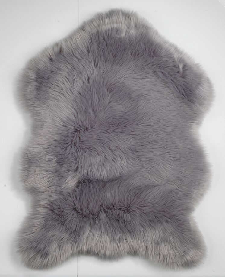JYSK_Piel de cordero sintética TAKS 60x90 gris_24.99€_5.tif