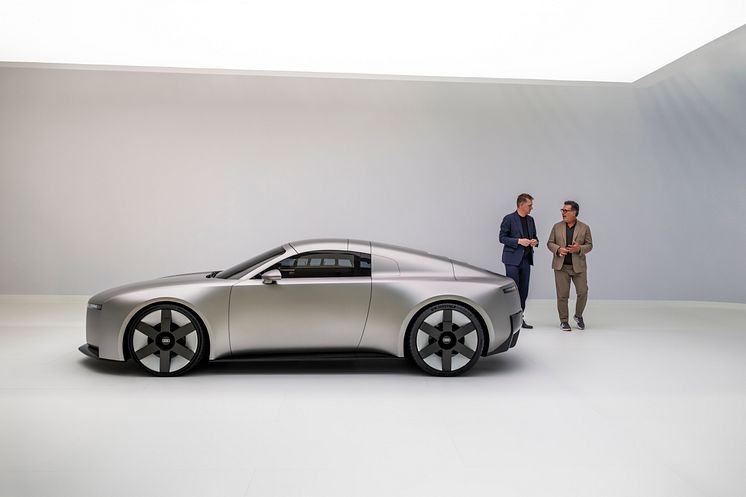 Gernot Döllner, CEO
Massimo Frascella, Chief Creative Officer