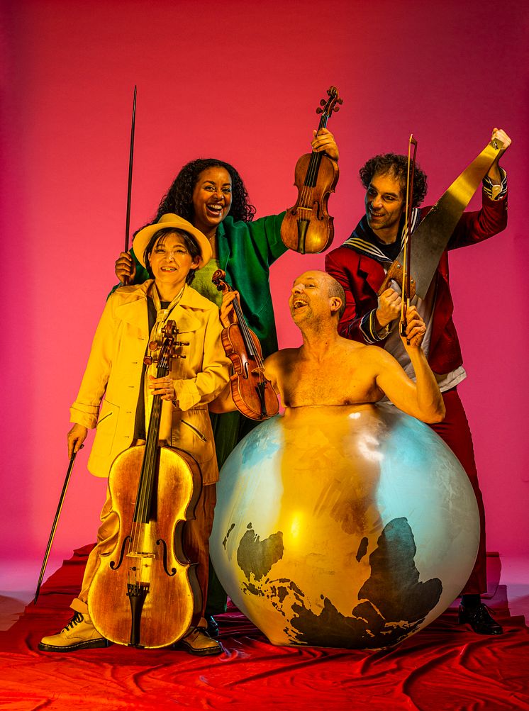 Händel på händer / Art from Circus Heart