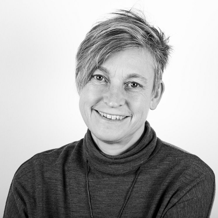 Helen L.jpg