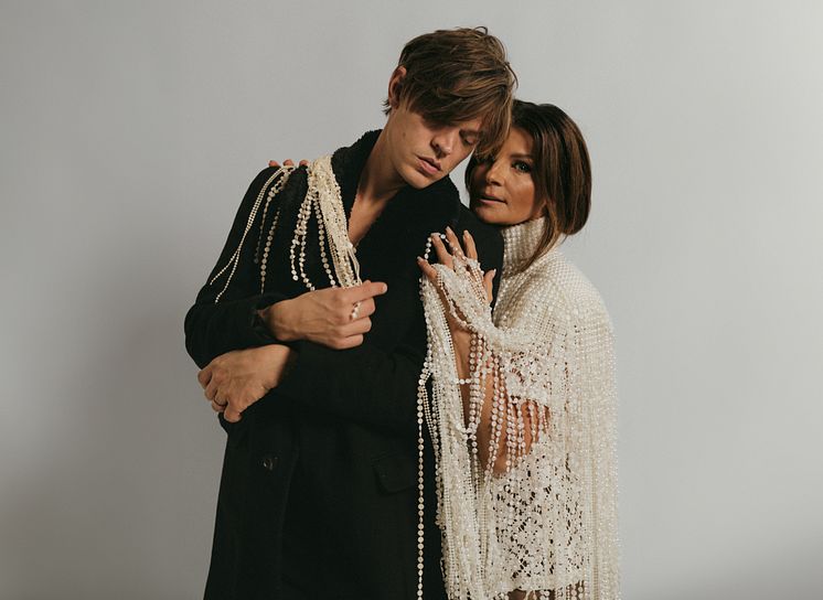 Viktor Norén & Carola 