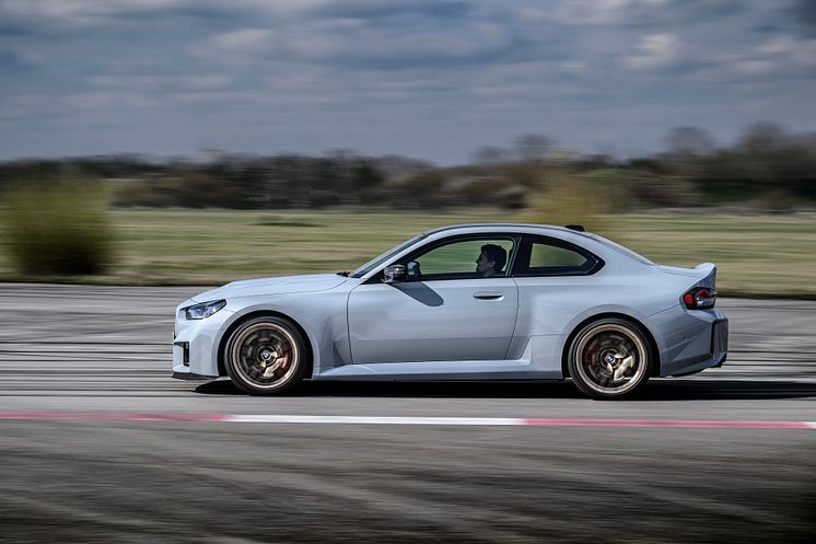 BMW M2 CS