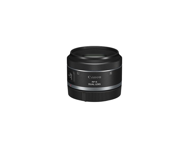RF-S 7.8mm F4 STM FRA with cap.jpg