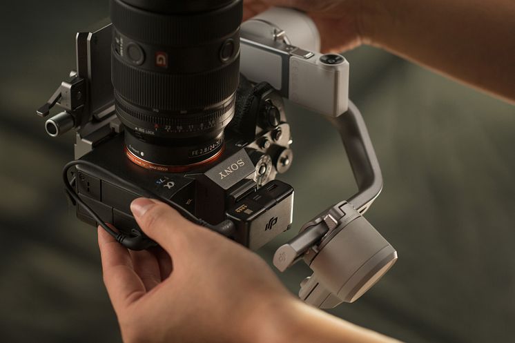 RS 4 Mini （A7S3+2470mm+Mic2） - Extreme Balancing Capability.jpg