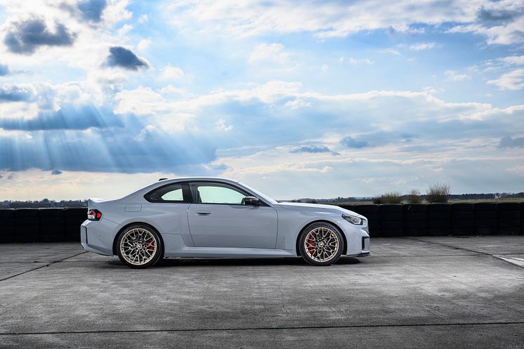 BMW M2 CS