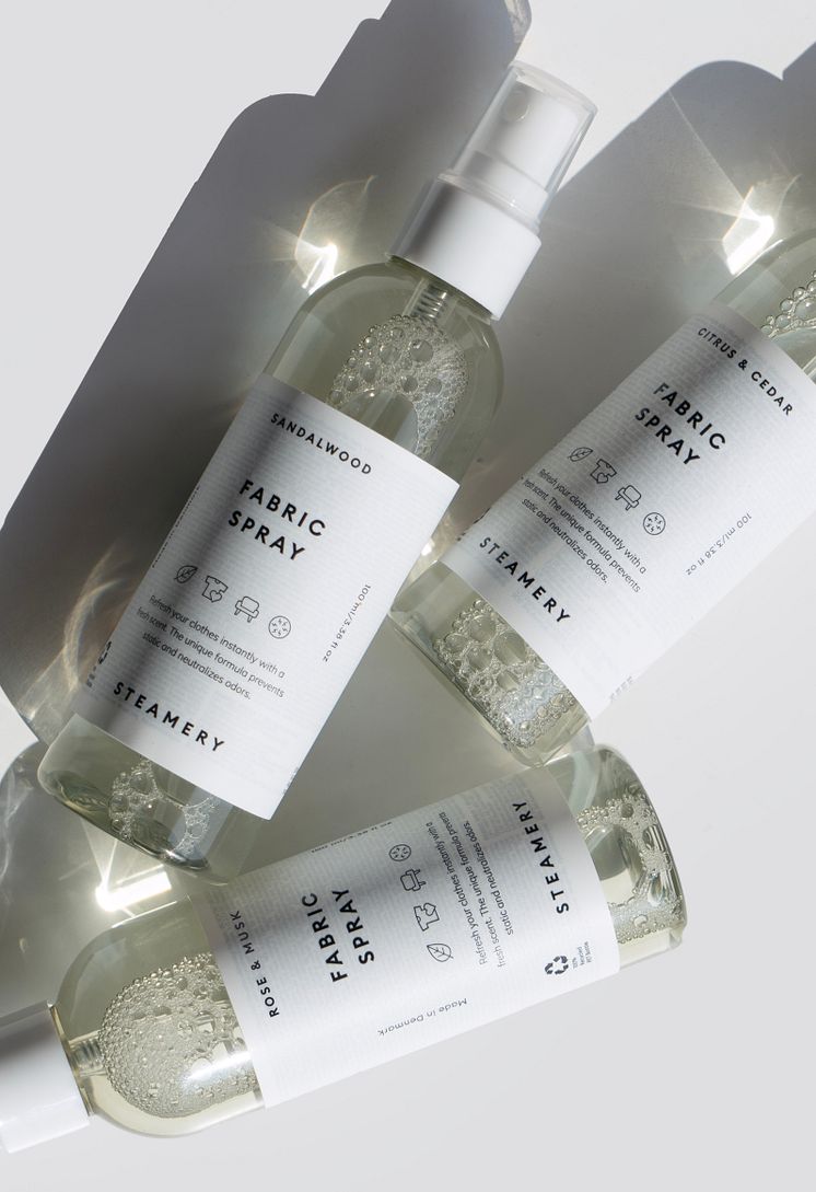 steamery_sandalwood_citrus_cedar_rose_musk_fabric_spray_2_aug_2024 (1).jpg