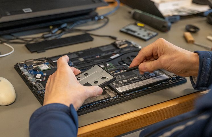 Rekonditioneringsprocessen_inuti-dator_refurbed.jpg