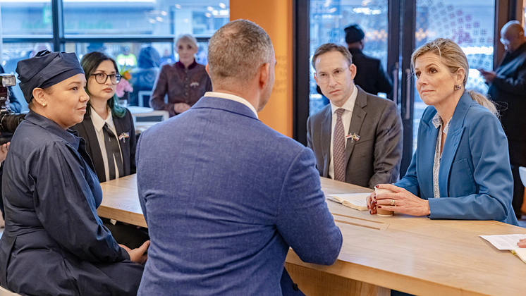 HRH and Discovery Bank Clients and CEO Hylton Kallner.png