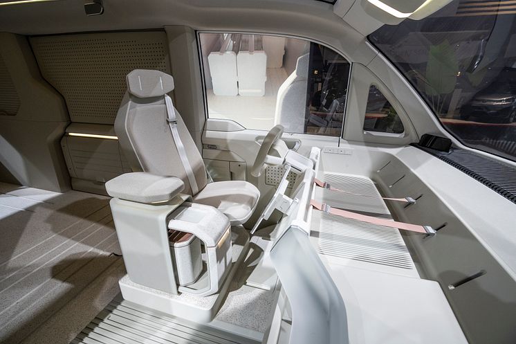 kia-pbv-pv7-iaa-24-interior-highres003.jpg