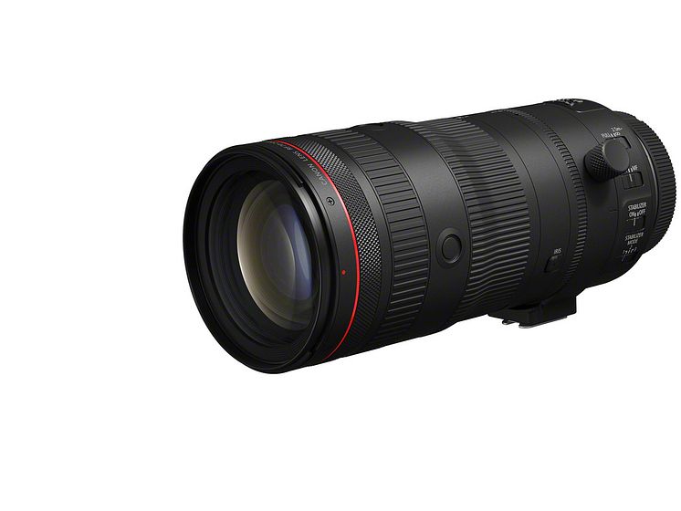 15_RF 70-200mm F2.8 L IS USM Z_BK_FrontSlant_L_with_cap.jpg