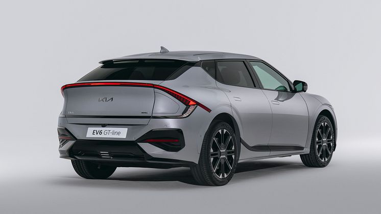 kia-new-ev6-my25-wolf-grey-studio-static-highres-10.jpg