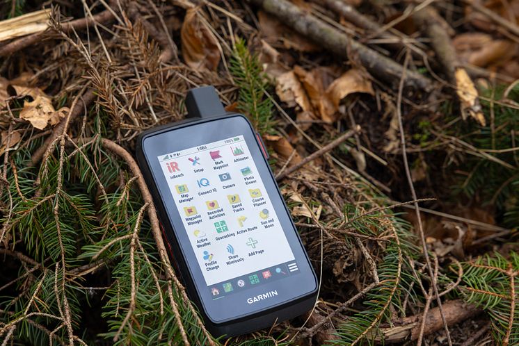 Garmin_Montana 7xx7.jpg