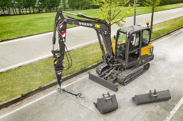 Volvo EC60E bandgrävare med redskap