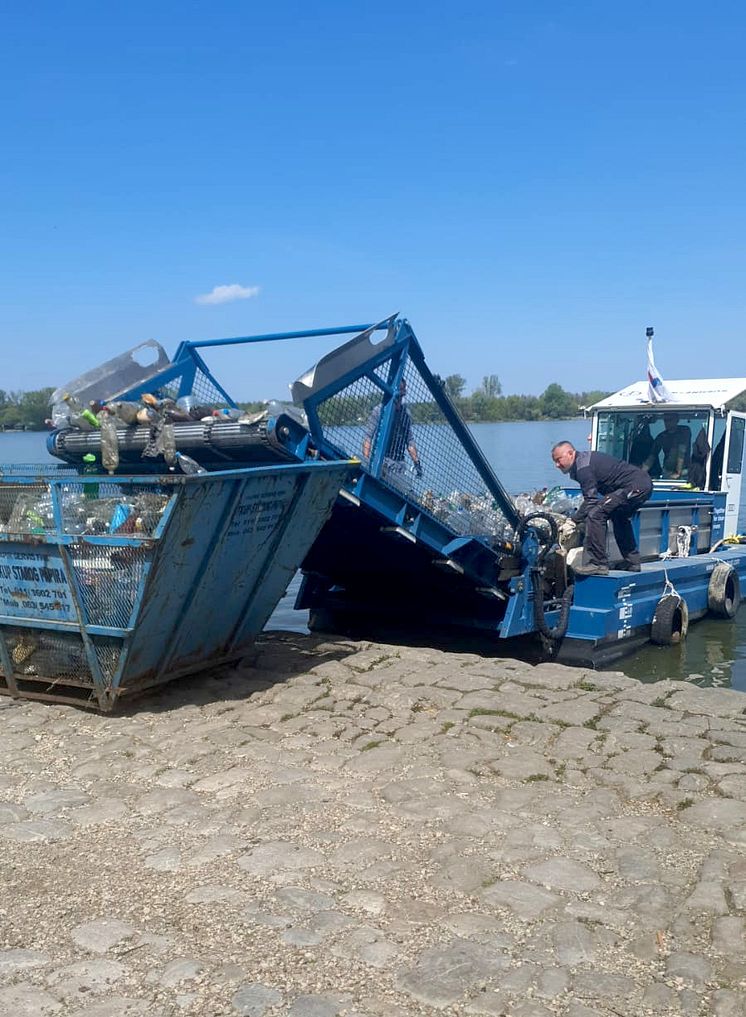Oprensning af floder for plastikaffald (Audi Environmental Foundation)