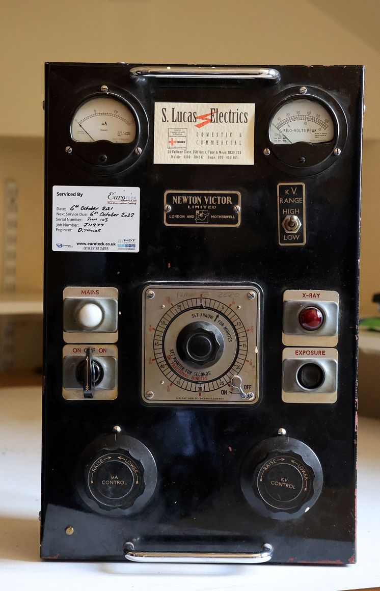 The previous X-ray machine used by Northumbria University was acquired from Gateshead Hospital in 1978 .jpg