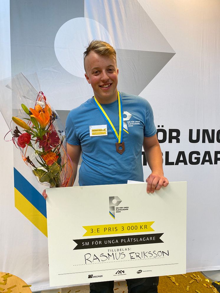 Rasmus Eriksson tog brons i SM för unga plåtslagare
