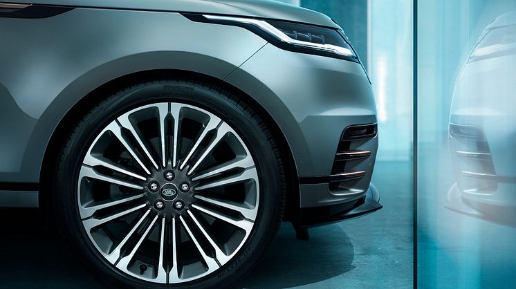 RR_Velar_24MY_Detail_01_010223