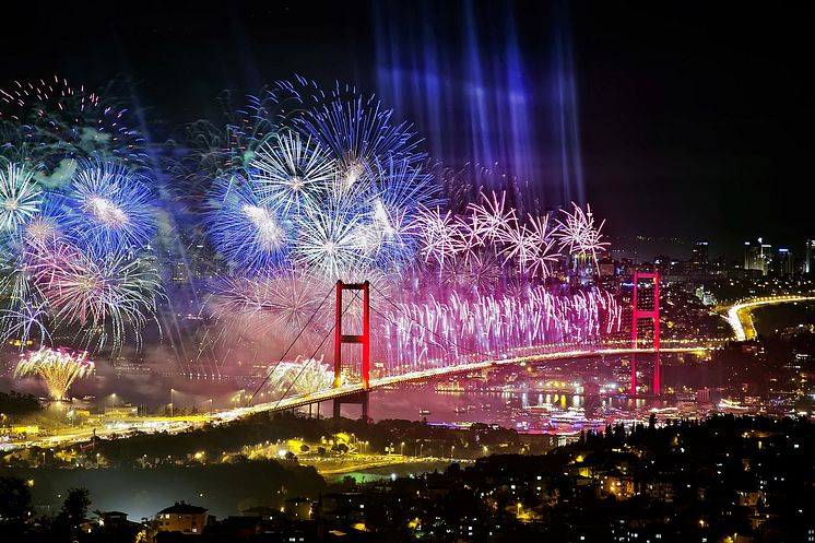 Nyår i två världsdelar i Istanbul