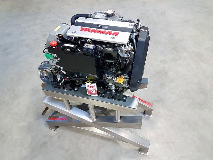 Hi-res image - YANMAR - YANMAR 3JH40 common rail inboard engine