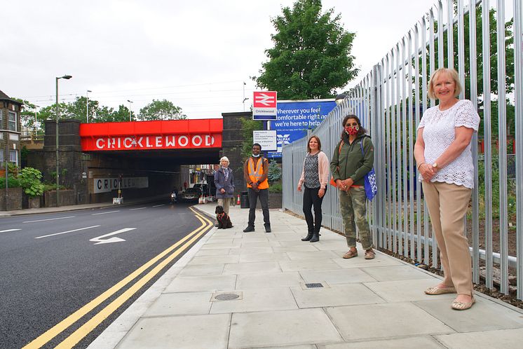 Cricklewood railway bridge - high definition image