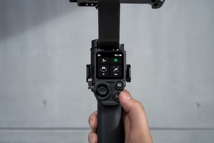 DJI RS 3 – Bluetooth Shutter Button (2 of 2)