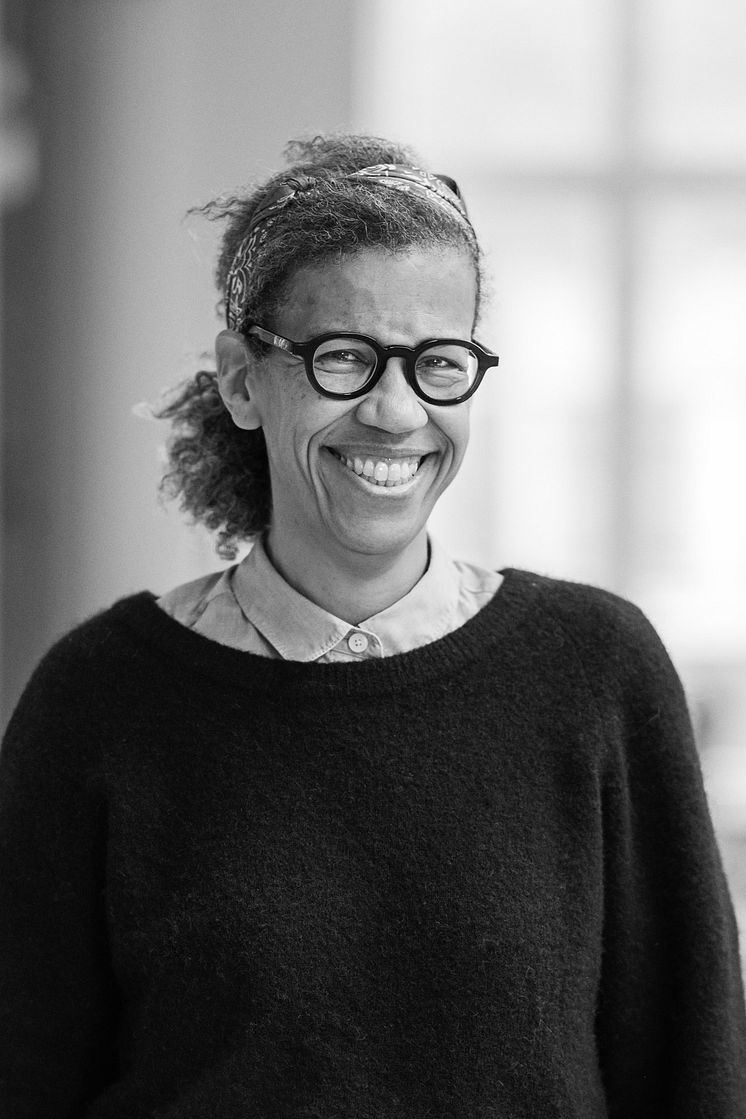 Christina_Kazeem_medium_01_sv