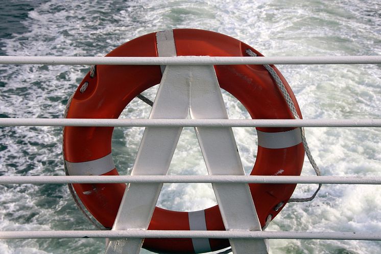 lifebuoy-gbf0d4220a_1920