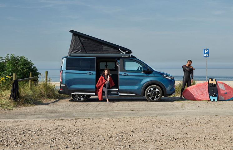 2024FordTransitNuggetActivePHEV_4_side_Talents.jpg
