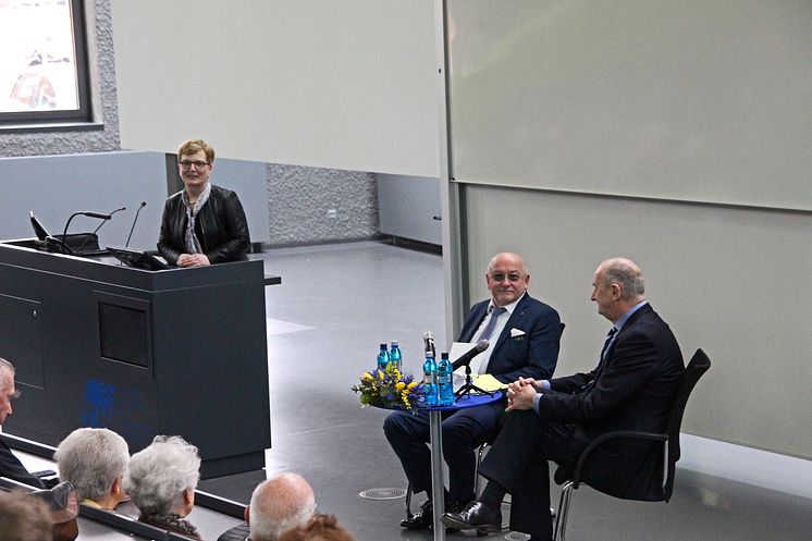 Ministerpräsident Dr. Dietmar Woidke eröffnete das 24. Sommersemester des Seniorenseminars der TH Wildaue