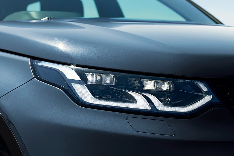 Discovery Sport headlamps